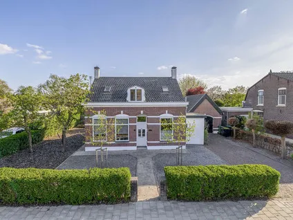 Vrijstaande woning te koop: Molendijk 74, Goudswaard Woonkern Goudswaard
