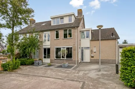 Twee-onder-één-kap te koop: Molendreef 23, Wernhout