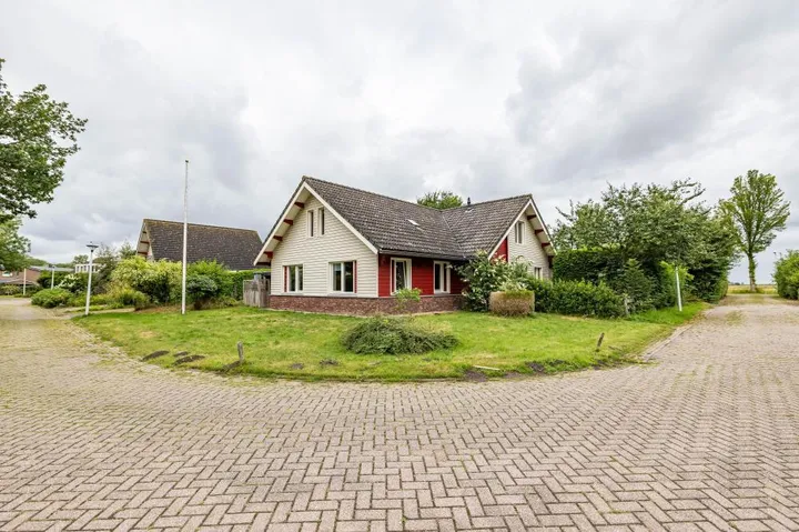 Vrijstaande woning te koop: Molenfenne 11, Warfstermolen
