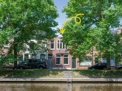 Terraced house for sale: Molengracht 35, Oostsloot Den Helder