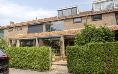 Tussenwoning te koop: Molenhei 18, Vijverhof Vught