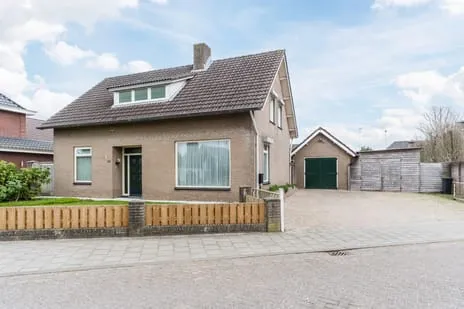 Vrijstaande woning te koop: Molenhoeven 46, Loosbroek Loosbroek
