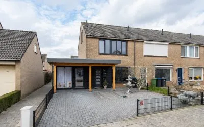 Hoekwoning te koop: Molenhof 56, Aalburg Wijk En Aalburg