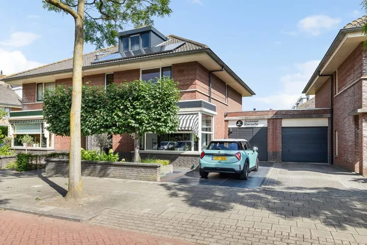 Tussenwoning te koop: Molenleede 21, Ter Leede Barendrecht