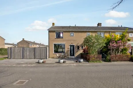 Hoekwoning te koop: Molensingel 125, Tuindorp Schiedam