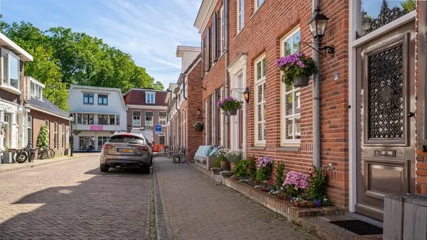 Tussenwoning te koop: Molenstraat 10, Binnenstad Noord Almelo