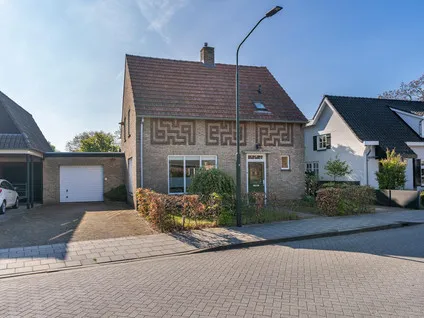 Twee-onder-één-kap te koop: Molenstraat 10, Middelrode Berlicum