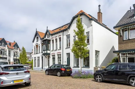 Hoekwoning te koop: Molenstraat 10, Santhaesbuurt Santpoort-Noord