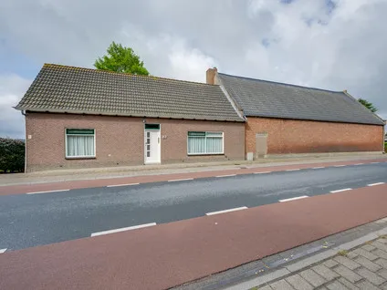 Vrijstaande woning te koop: Molenstraat 153, Nieuwemolen met Driehoek Fijnaart