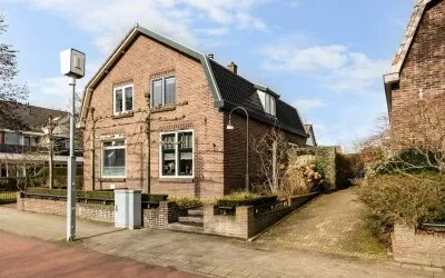 Twee-onder-één-kap te koop: Molenstraat 192, Zeeheldenbuurt Ede