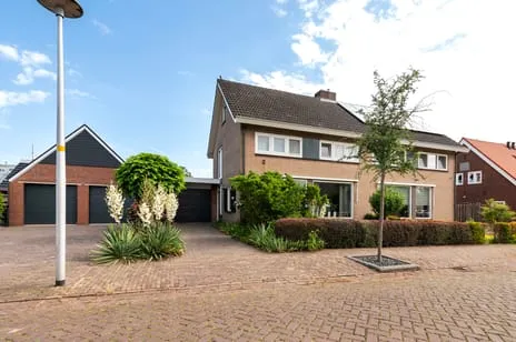 Twee-onder-één-kap te koop: Molenstraat 1A, Markelo Markelo