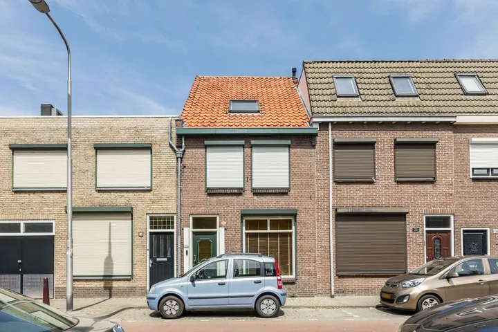 Tussenwoning te koop: Molenstraat 23, Padua Tilburg