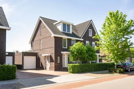 Twee-onder-één-kap te koop: Molenstraat 27, Centrum Best