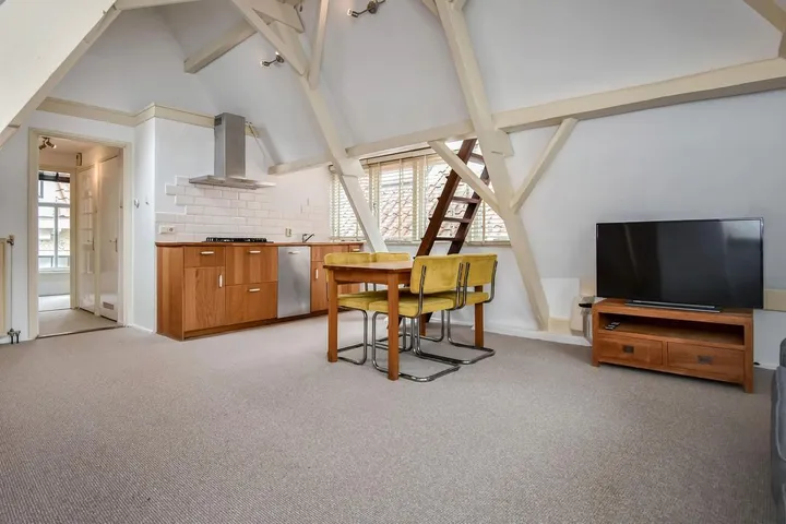 Studio te koop: Molenstraat 2C, Centrum-West Delft