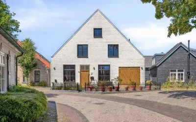 Twee-onder-één-kap te koop: Molenstraat 36, Raamsdonk Raamsdonk