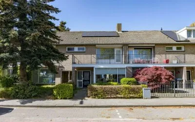 Tussenwoning te koop: Molenstraat 45, Molenstraat en omgeving Vught
