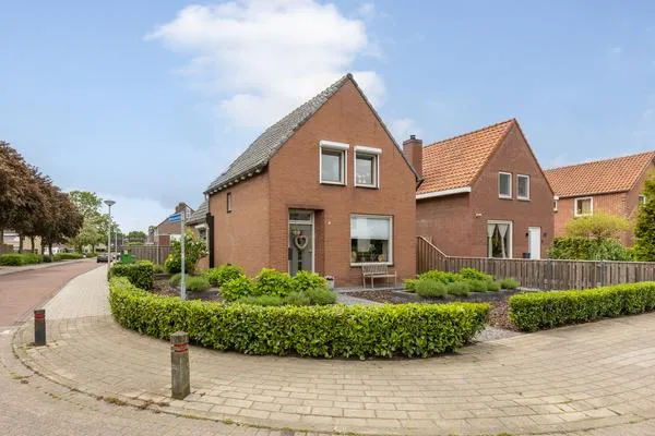 Vrijstaande woning te koop: Molenstraat 54, Ossendrecht Ossendrecht