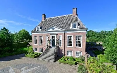Vrijstaande woning te koop: Molenstraat 55, Vianen