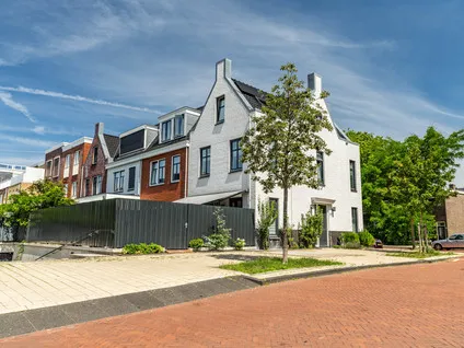 Tussenwoning te koop: Molenstraat 57, Noorderkwartier Leiden
