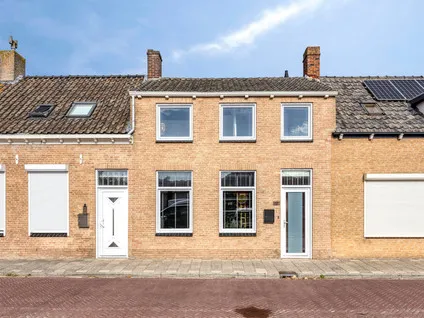 Tussenwoning te koop: Molenstraat 6, Oud-Vossemeer Oud-Vossemeer