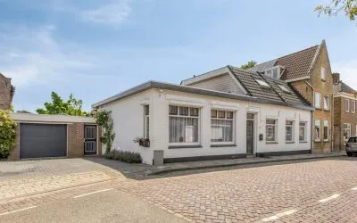 Twee-onder-één-kap te koop: Molenstraat 6, Standdaarbuiten Standdaarbuiten