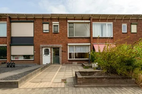 Tussenwoning te koop: Molenstraat 67, Ossendrecht