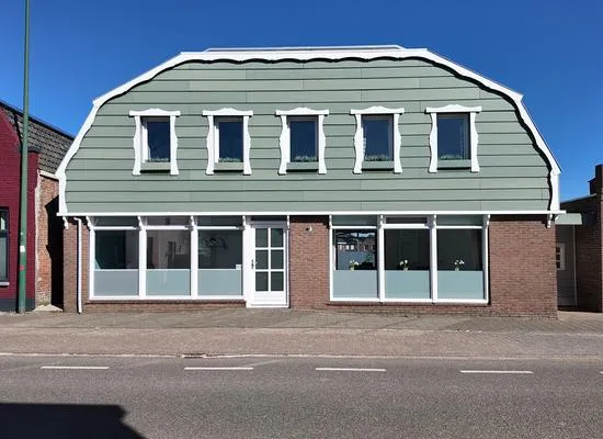 Twee-onder-één-kap te koop: Molenstraat 68, Fijnaart Fijnaart