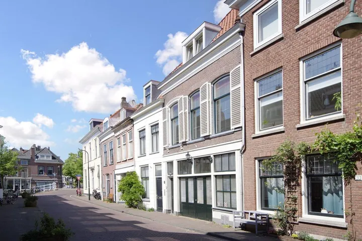 Tussenwoning te koop: Molenstraat 8, Centrum-West Delft
