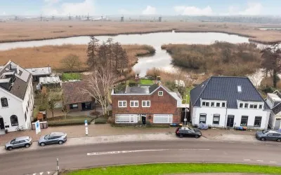 Vrijstaande woning te koop: Molenstraat 8, Kinderdijk