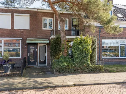 Tussenwoning te koop: Molenstraatje 28, Tiel