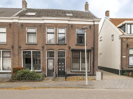 Hoekwoning te koop: Molenstraatje 31, Stationsbuurt Tiel