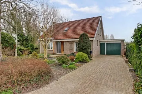 Vrijstaande woning te koop: Molenvaart 233, Spoorbuurt Anna Paulowna