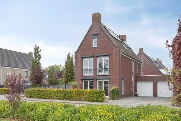 Koopwoning: Molenweg 117 in Steenbergen - €749.000 - 229m²