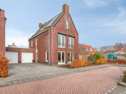 Hoekwoning te koop: Molenweg 119, Steenbergen-Centrum Steenbergen