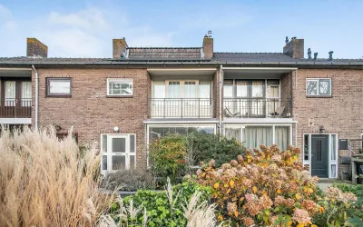 Tussenwoning te koop: Molenweg 14, Poortugaal