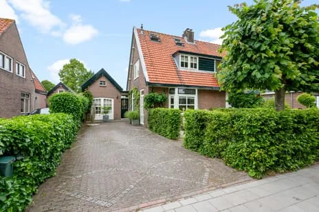 Semi-detached for sale: Molenweg 22, Maartensdijk Kern Maartensdijk