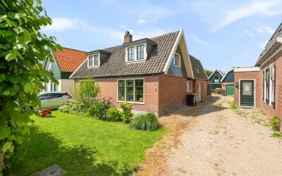 Twee-onder-één-kap te koop: Molenweg 4, Wieringerwaard (woonkern) Wieringerwaard