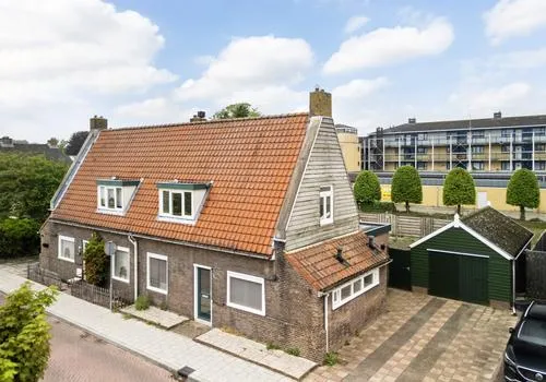 Twee-onder-één-kap te koop: Molenweg 54, Maartensdijk Kern Maartensdijk