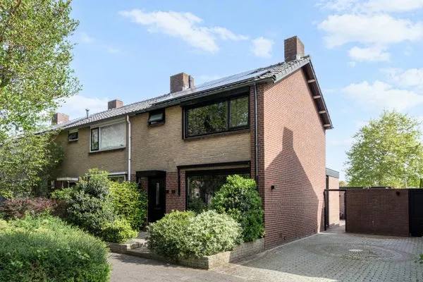Hoekwoning te koop: Molenweg 65, Kleine Geest en Molenwijk Monster