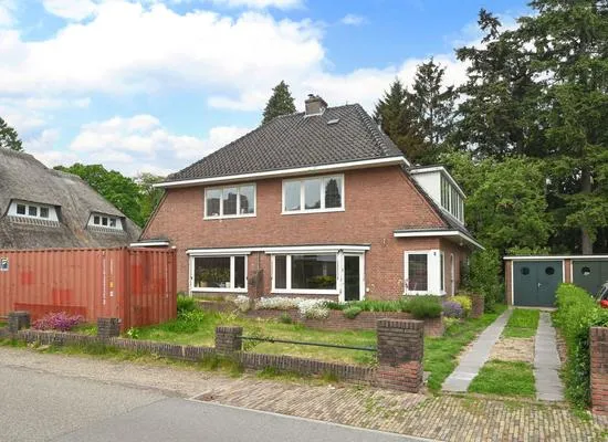 Twee-onder-één-kap te koop: Molenweg 8, Wilhelminapark Baarn
