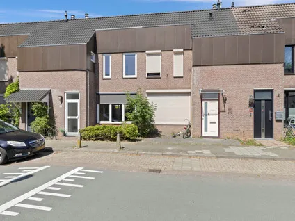 Tussenwoning te koop: Molièrelaan 42, Vossener-Centrum Venlo