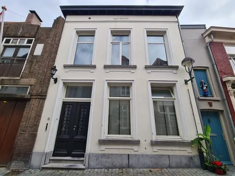 Tussenwoning te koop: Molstraat 3, Centrum Bergen Op Zoom