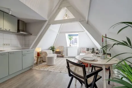 Studio te koop: Molstraat 46D, Centrum Delft