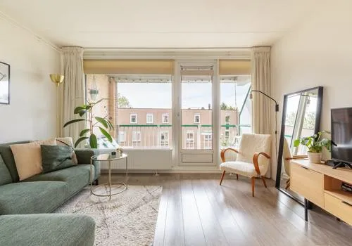 Studio te koop: Molukkenstraat 90C, Timorpleinbuurt-Zuid Amsterdam