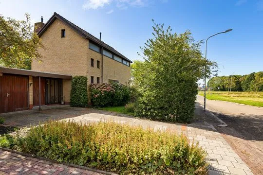 Vrijstaande woning te koop: Mondsteen 26, Delfzijl