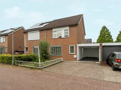 Hoekwoning te koop: Monnetstraat 14, Methen Zevenaar