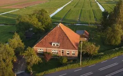 Vrijstaande woning te koop: Monnickendammerjaagweg 5, Lange Weeren Edam