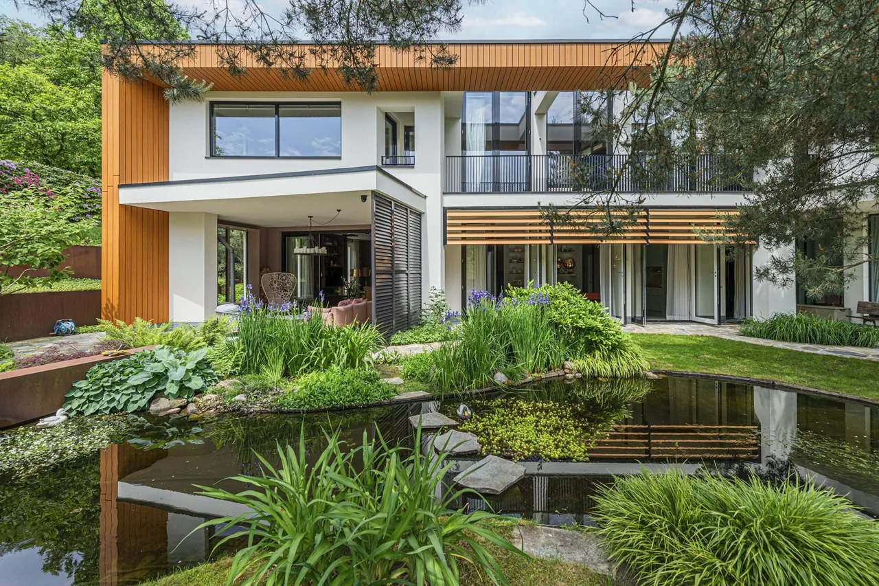 Vrijstaande woning te koop: Monnikensteeg 10, Arnhem