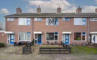 Tussenwoning te koop: Monnikmolen 37, Tinga Sneek