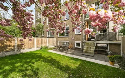 Appartement te koop: Monseigneur van Steelaan 37, Voorburg